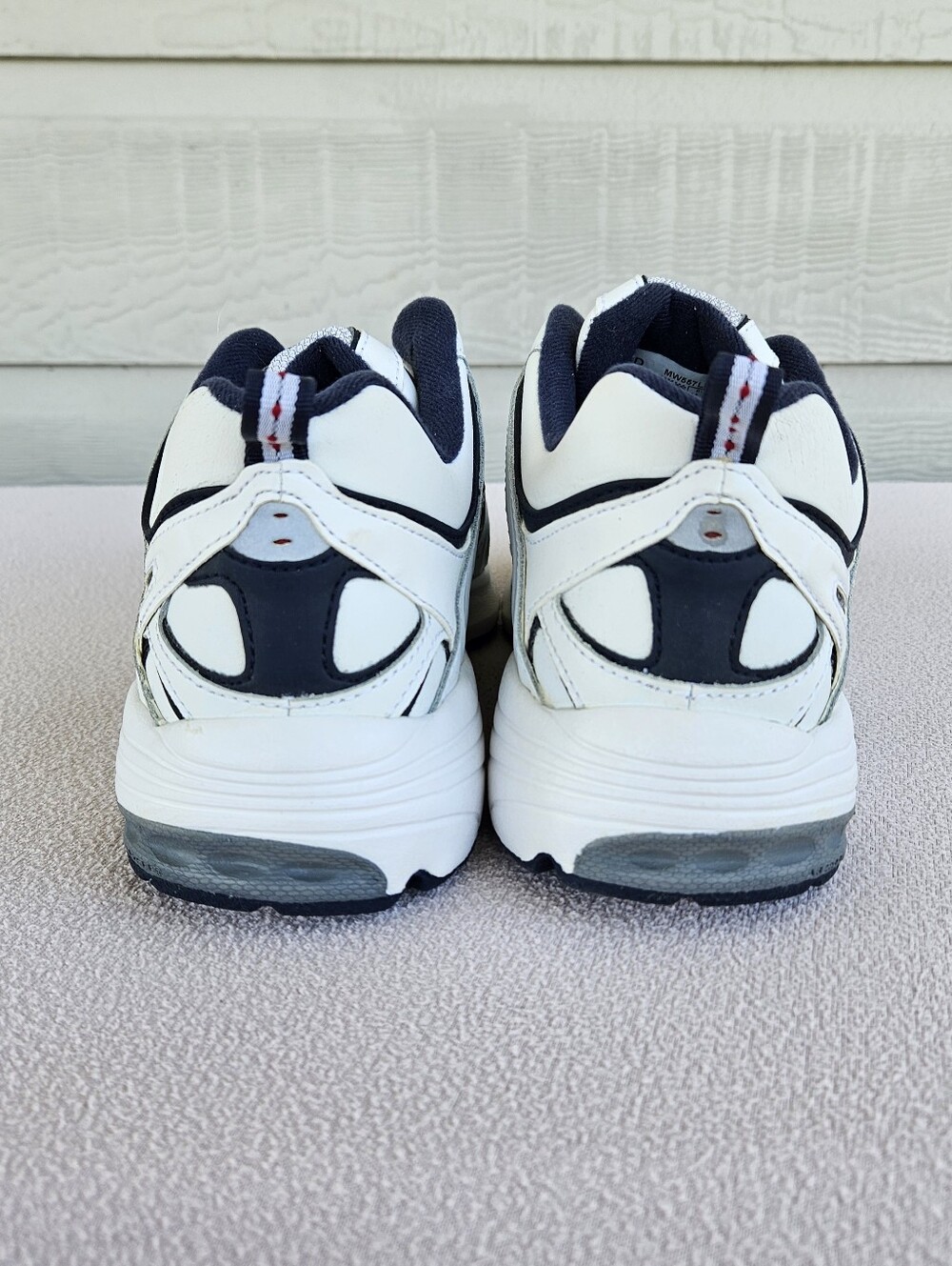 New Balance 557 Retro Sneaker Men SZ 10 White Navy Tie Athletic Shoe MW557LR - Picture 7 of 12
